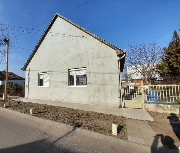 4030 Debrecen, Wolaffka utca 11: 4 060 000 Ft – ingatlanárverés