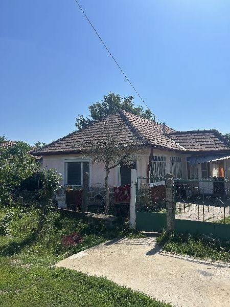 Taktaszada, Árpád utca 15: lakóház · 800 000 Ft – árverés
