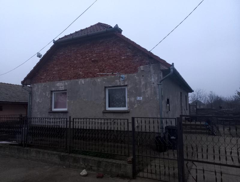 Paszab, Dózsa Gy utca 8: lakóház · 2 405 000 Ft – árverés