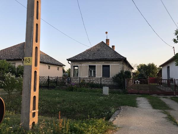 Tiszakerecseny, Alkotmány utca 30.: lakóház · 600 000 Ft – árverés