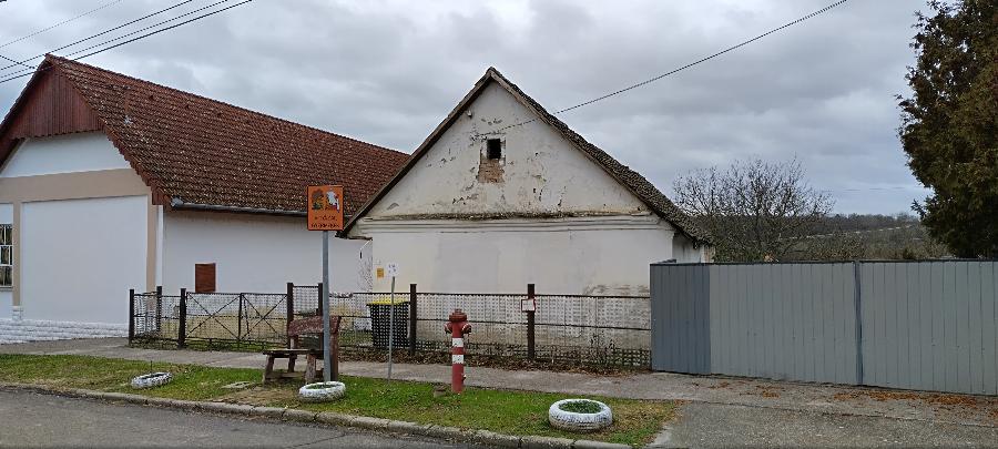 7766 Kiskassa, Petőfi utca 35: lakóház · 700 000 Ft – ingatlanárverés
