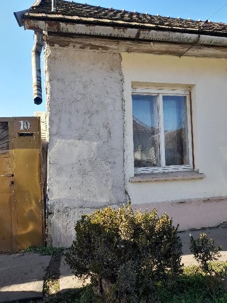 5000 Szolnok, Párduc utca 10.: 14 000 000 Ft – ingatlanárverés