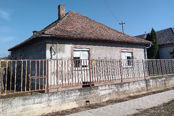 4624 Tiszabezdéd, Táncsics utca 14.: 864 000 Ft – ingatlanárverés