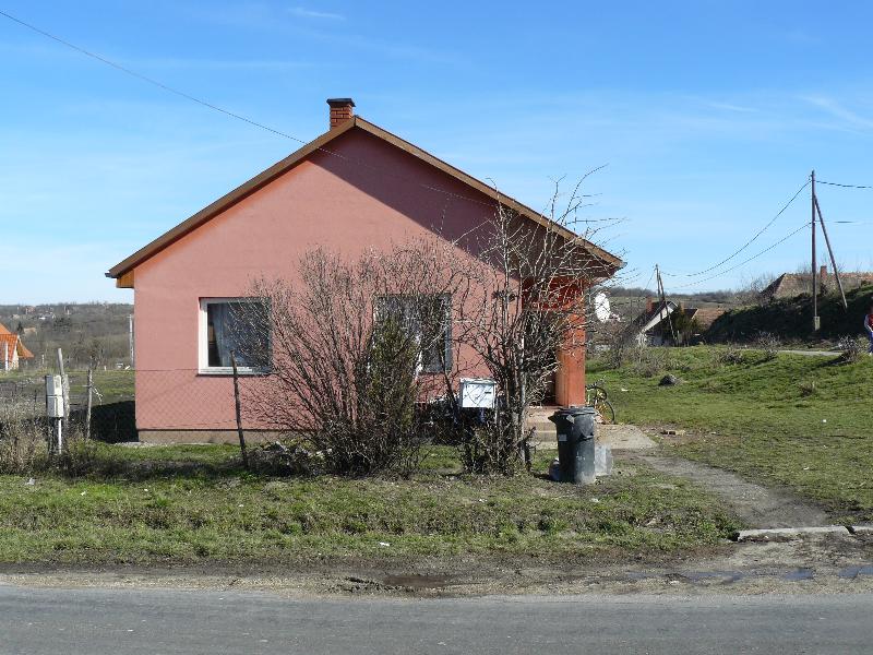 Berhida, Kiskovácsi utca 52/b.: lakóház · 13 000 000 Ft – árverés
