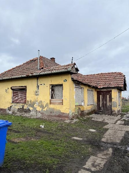 Tiszanána, Csokonai Vitéz M. út 14 – lezárult árverés, 300 000 Ft