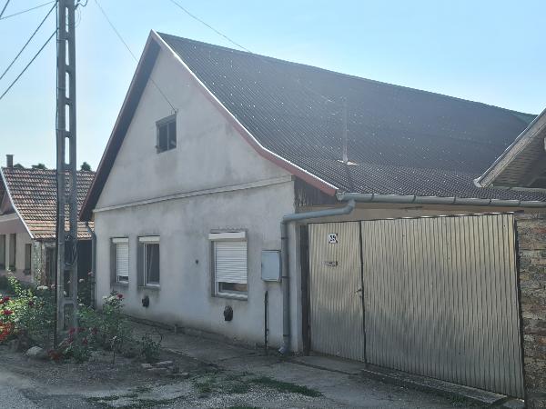 Makó, Kolozsvári utca 29: lakóház · 937 500 Ft – árverés