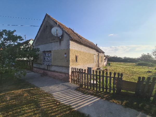 7954 Magyarmecske, Petőfi utca 58.: 380 000 Ft – ingatlanárverés