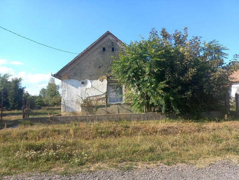 Tiszaeszlár, Károly utca 16: lakóház · 629 000 Ft – árverés