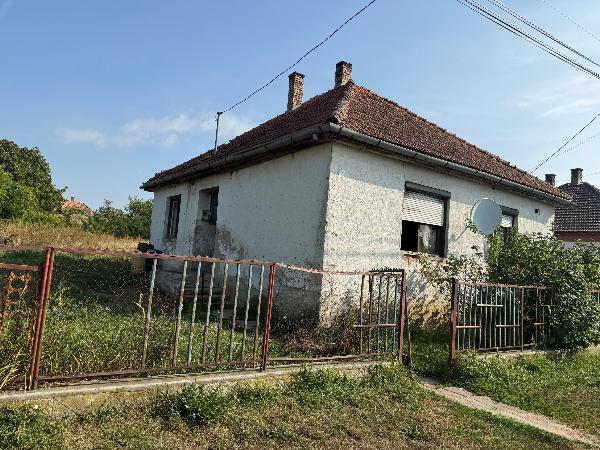 Kenézlő, Szalontai György utca 36: lakóház · 1 000 000 Ft – árverés