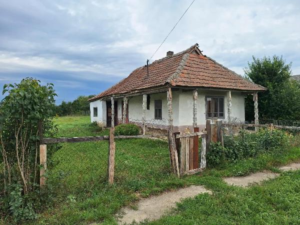 Kesznyéten, Sajó utca 6.: lakóház · 12 250 Ft – árverés