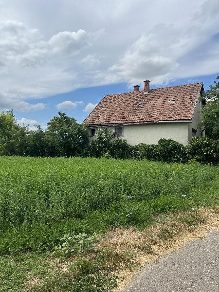 Átány, Vadász út 3.: lakóház · 1 500 000 Ft – árverés