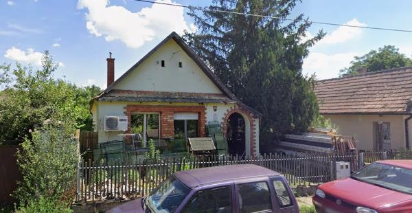 Homokmégy, Hillye Szállás 93/a: lakóház · 326 666 Ft – árverés