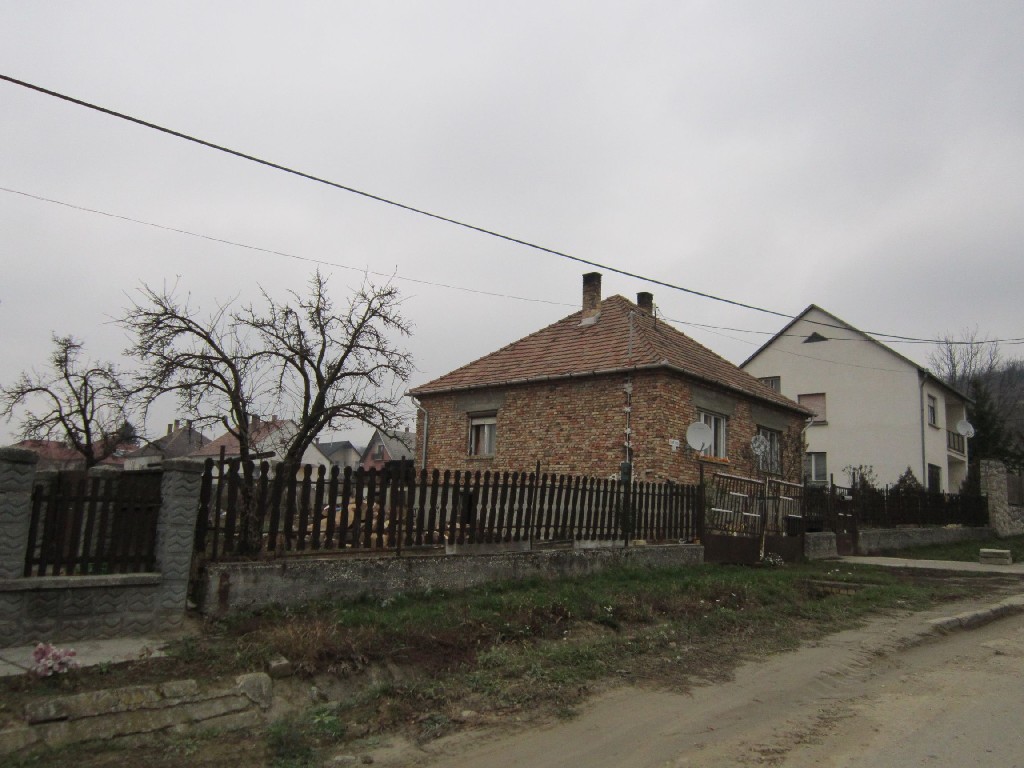 Tényő, Dobó u. 7.: lakóház · 275 625 Ft – árverés