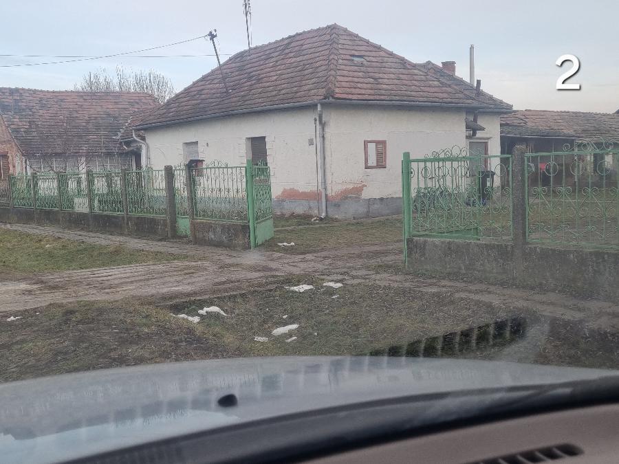 Nagykarácsony, Dózsa Gy. utca 15.: lakóház · 3 500 000 Ft – árverés