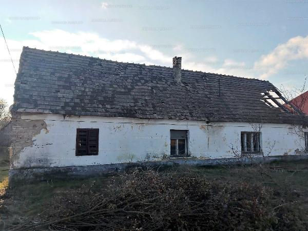 2861 Bakonysárkány, Béke út 99.: 2 100 000 Ft – ingatlanárverés