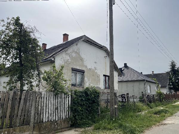 Aranyosapáti, Árpád utca 37