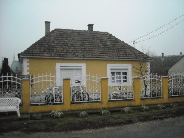 Kispalád, Fő utca 174.: lakóház · 600 000 Ft – árverés