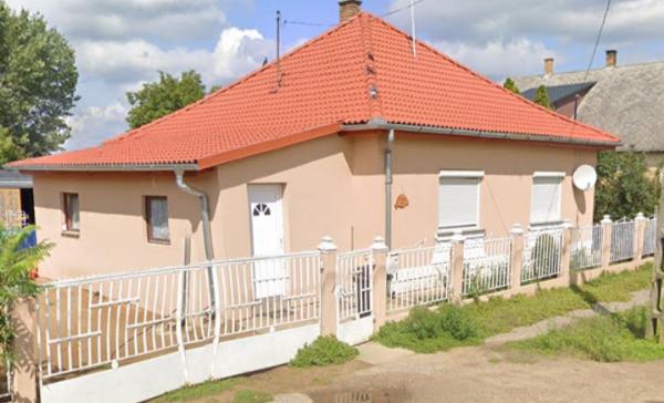 Kántorjánosi, Hodászi utca 40.: lakóház · 2 450 000 Ft – árverés