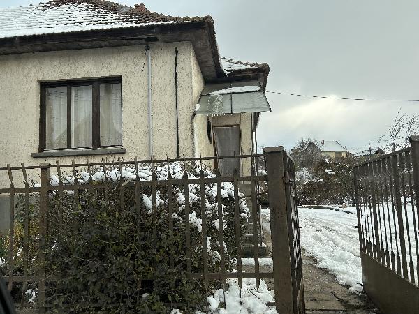 Gyöngyöspata, Hegyalja út 2.: lakóház · 350 000 Ft – árverés