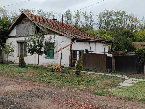 Köröstarcsa, Jókai út 25.: lakóház · 373 333 Ft – árverés