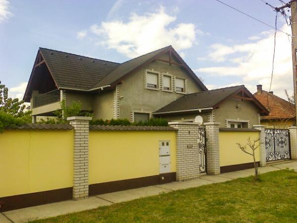 2200 Monor, Kodály Zoltán utca 1: 126 060 300 Ft – ingatlanárverés