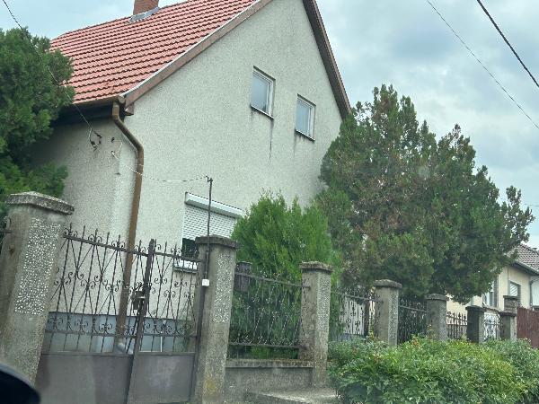 2614 Penc, Béke utca 12: lakóház · 4 000 000 Ft – ingatlanárverés