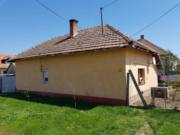 Tiszaföldvár, Bajcsy-zsilinszky út 125.: lakóház · 2 000 000 Ft