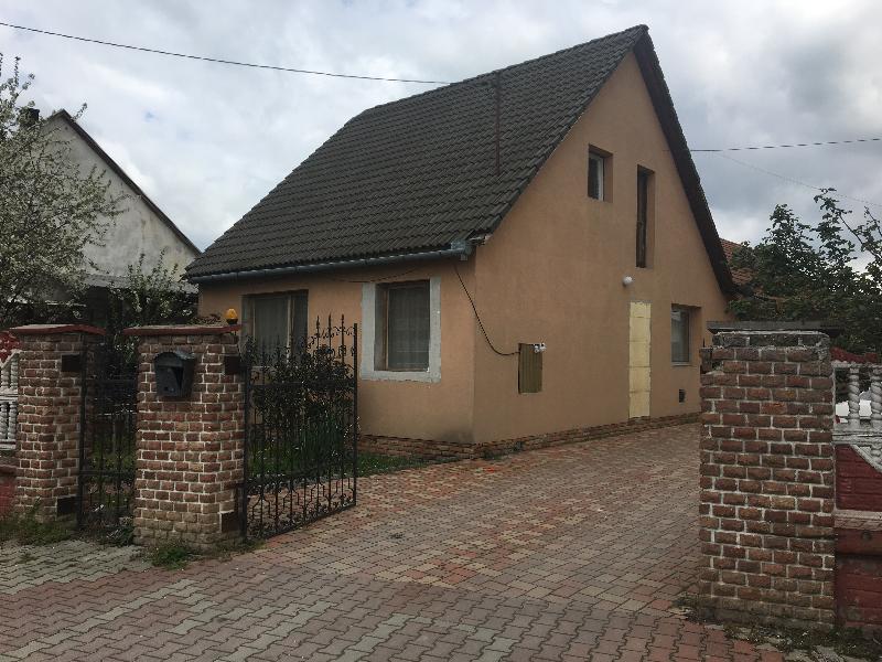Szekszárd, Borostyán utca 27: lakóház · 4 900 000 Ft – árverés