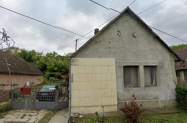 7057 Medina, Zrínyi utca 7.: lakóház · 3 000 000 Ft – ingatlanárverés