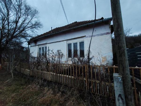 Egercsehi, Rákóczi Ferenc út 40.: lakóház · 3 000 000 Ft – árverés