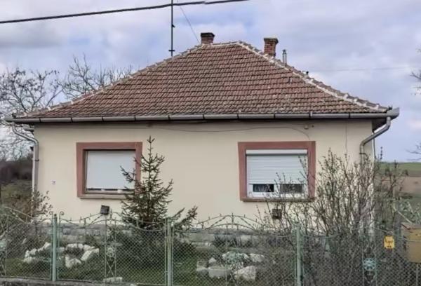 Tarnaszentmiklós, Kömlői út 30.: lakóház · 2 250 000 Ft – árverés