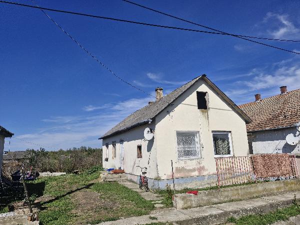 Kisszekeres, Béke utca 8.: lakóház · 381 150 Ft – árverés