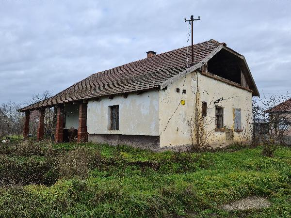 Tiszaföldvár, Darvas út 54: lakóház · 75 000 Ft – árverés