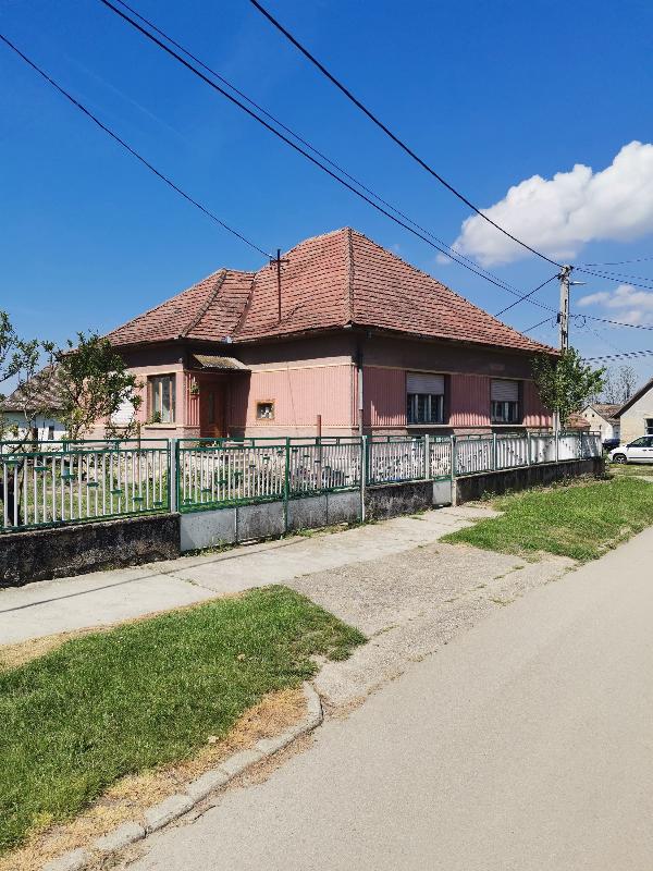 Kurd, Petőfi Sándor utca 58.: lakóház · 3 850 000 Ft – árverés