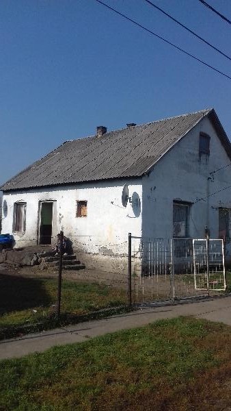 Köröm, Széchenyi utca 23: lakóház · 600 000 Ft – árverés
