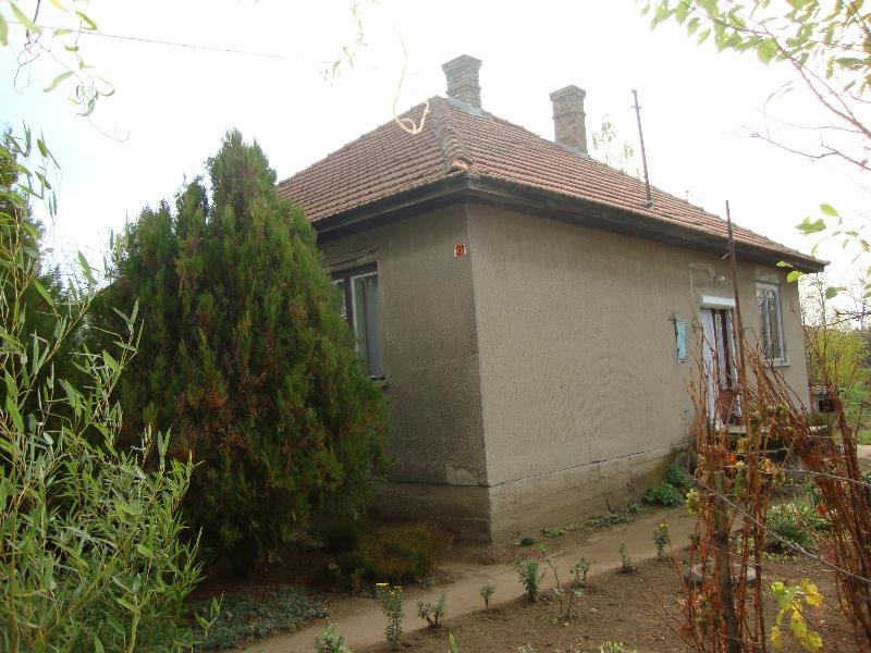 3450 Mezőcsát, Munkás utca 31.: lakóház · 532 000 Ft – ingatlanárverés