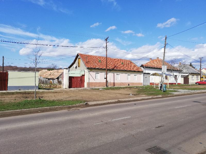 Gyöngyös, Petőfi Sándor út 100.