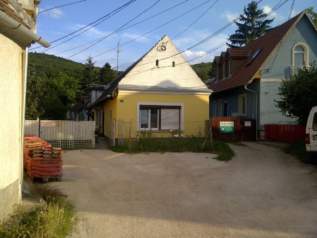 Sopron, Hajnal tér 8.: gazdasági épület · 120 000 Ft – árverés