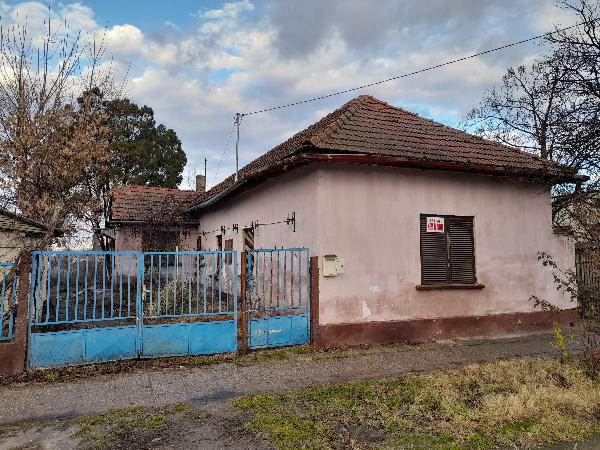 Törtel, Dózsa György út 32: lakóház · 133 335 Ft – árverés