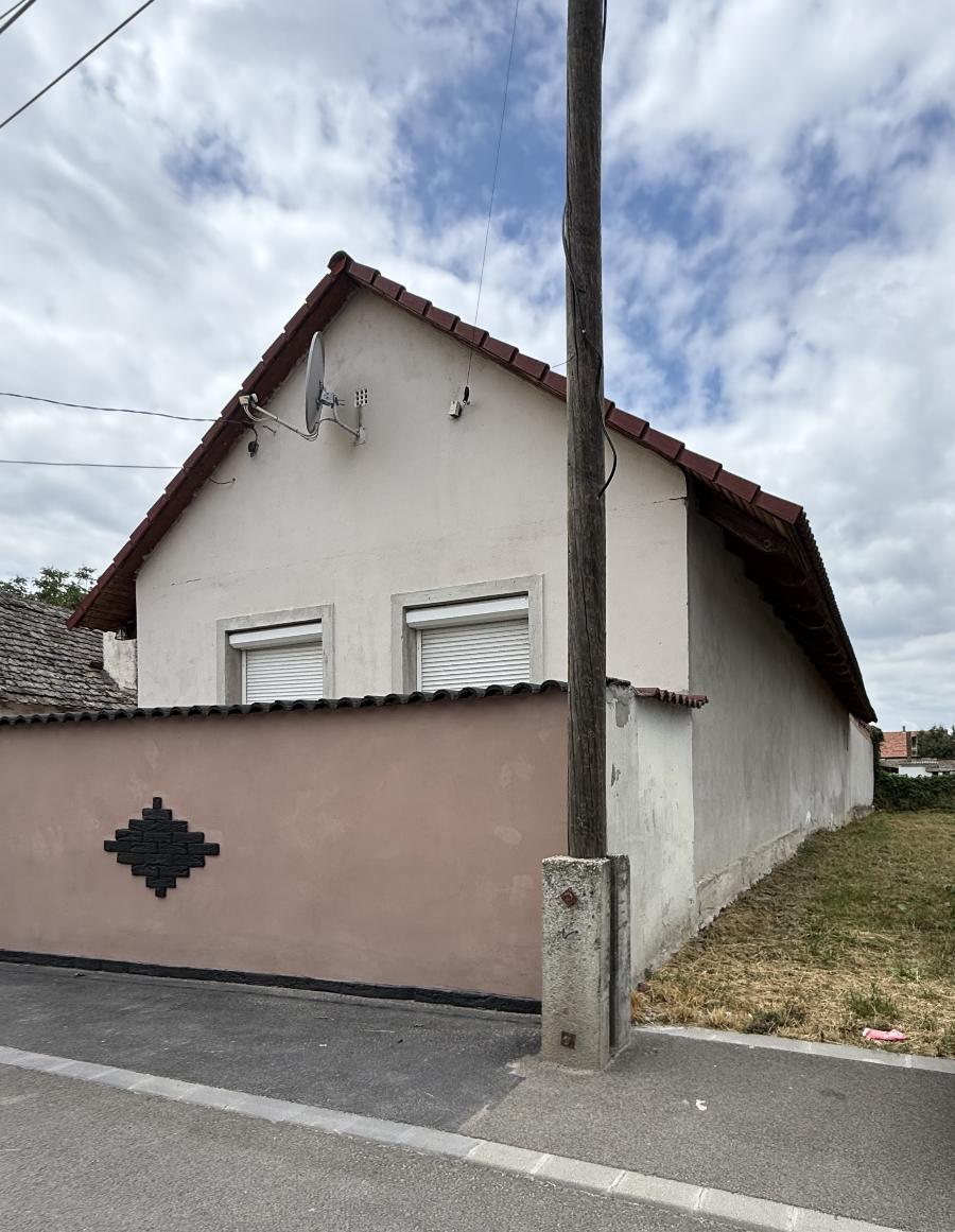 Mohács, Dankó Pista utca 42.: lakóház · 12 000 000 Ft – árverés