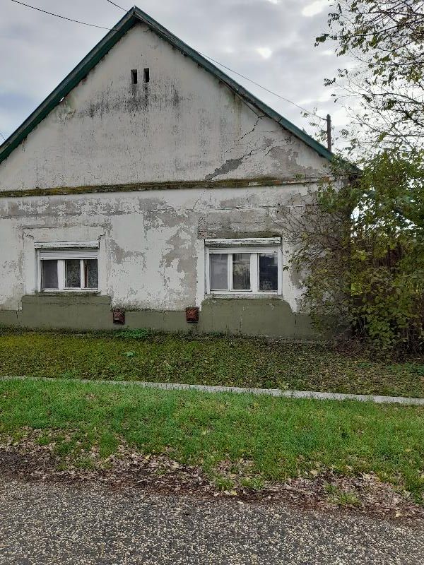 Rákócziújfalu, Petőfi Sándor utca 1.: lakóház · 8 000 000 Ft – árverés