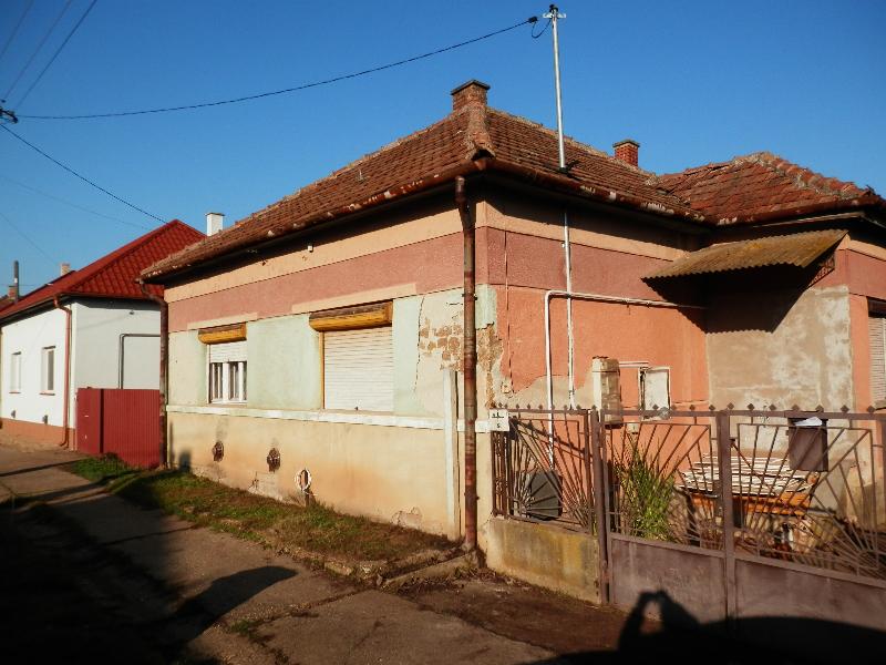 Rakamaz, Bocskai út 100: lakóház · 525 000 Ft – árverés