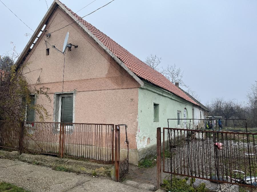 Királyegyháza, Petőfi utca 93.: lakóház · 1 250 000 Ft – árverés