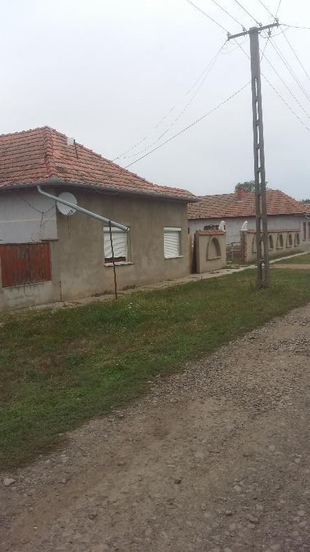 Gádoros, Vörösmarty Mihály utca 18.: lakóház · 5 000 000 Ft – árverés