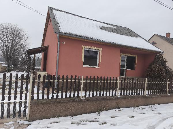 9073 Bőny, Radnóti utca 1/c: lakóház · 42 000 000 Ft – ingatlanárverés