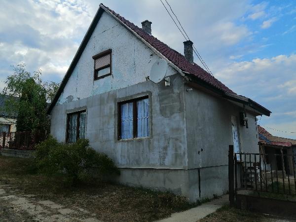 Kálló, Hunyadi út 3.: lakóház · 1 050 000 Ft – árverés
