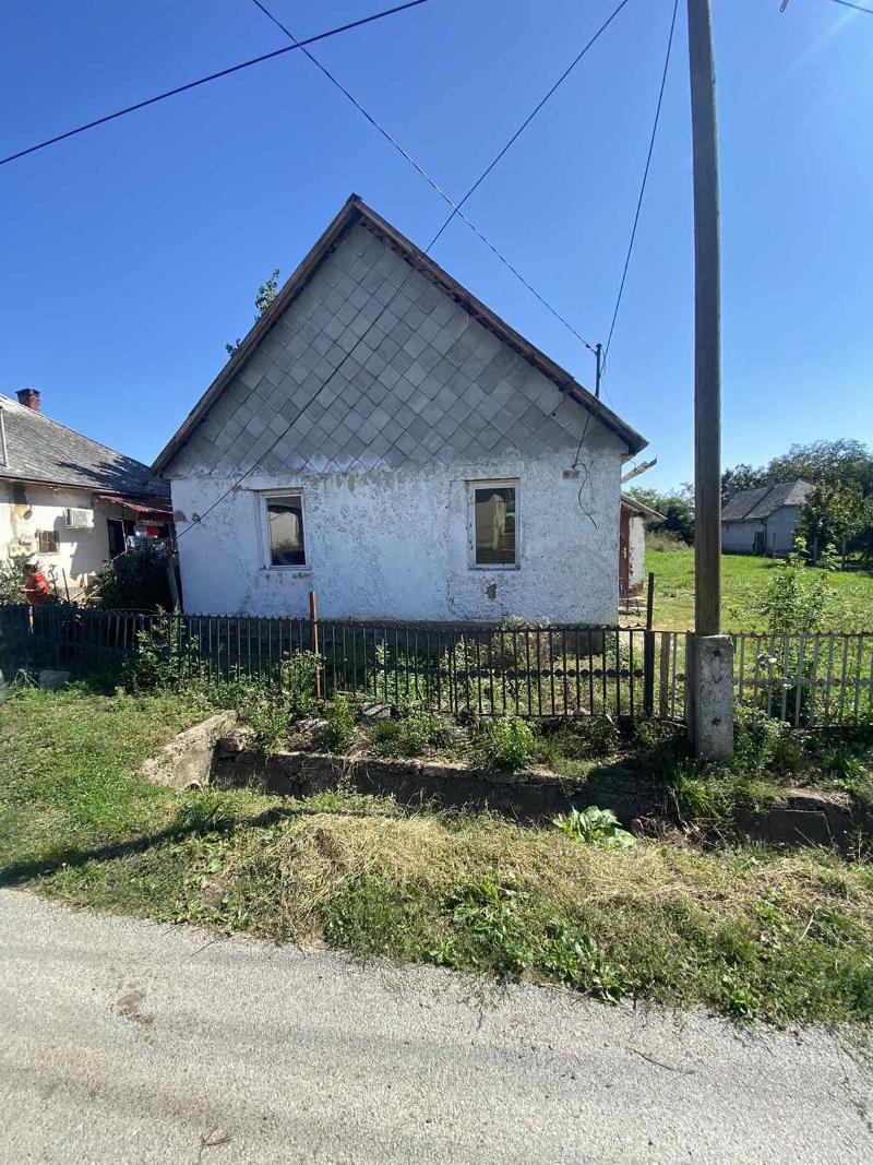 Tiszabercel, Dózsa György utca 28.: lakóház · 700 000 Ft – árverés