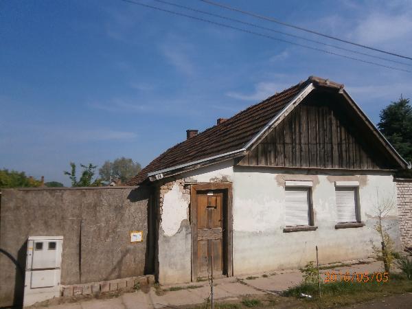 Jánoshalma, Kinizsi Pál utca 14: lakóház · 800 000 Ft – árverés