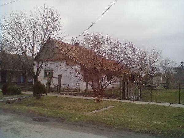 Székkutas, Béke u. 44.: lakóház · 450 000 Ft – árverés