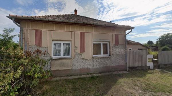 Baks, Szabadkai utca 9.: lakóház · 14 000 000 Ft – árverés